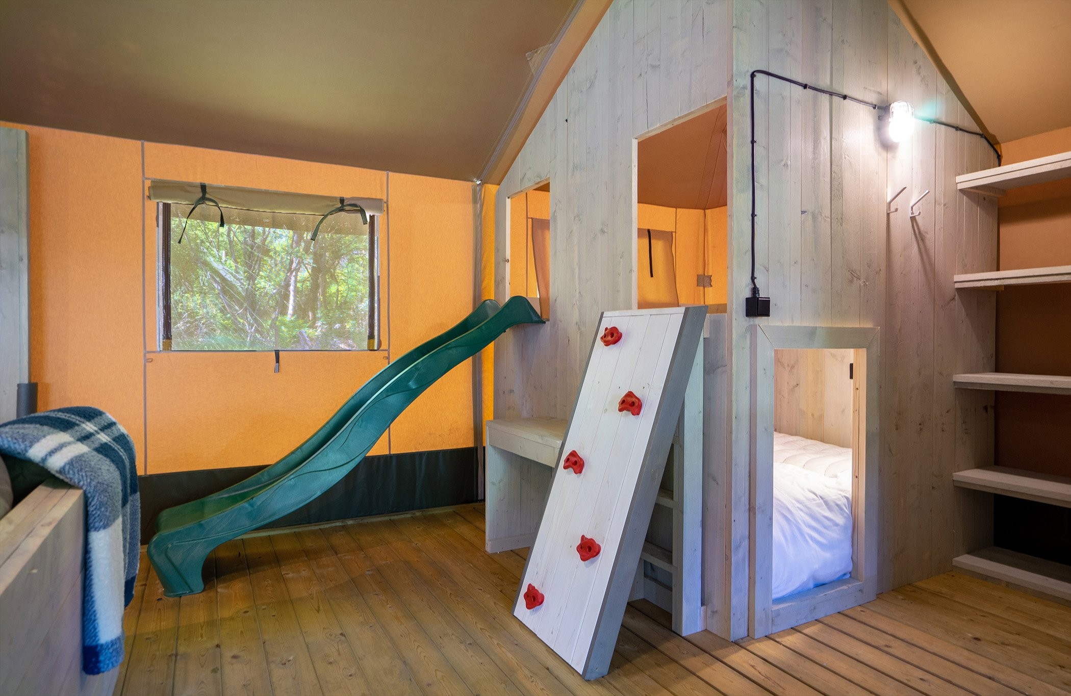 C 60bf6cea75dd9
