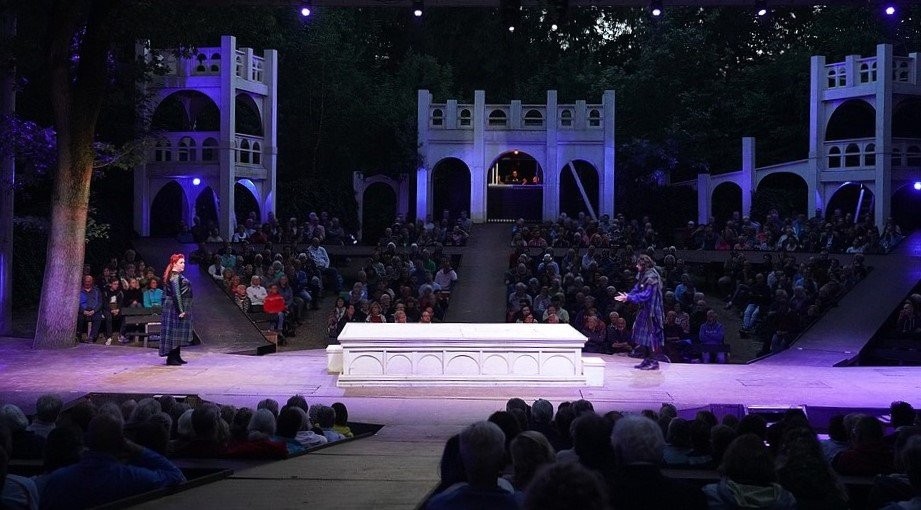 Shakespeare Theater Diever